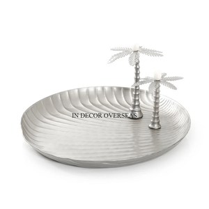 Forme ronde couleur argent finition brillant poli palmier concepteur plateau de service en métal de haute qualité au prix le plus bas - Product Image 1