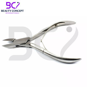 Coupe-ongles en acier inoxydable de qualité supérieure 2026 avec poignée antidérapante, lame incurvée de précision, ouverture large et durable - Product Image 2