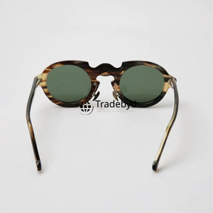 Lunettes de lecture durables en corne de buffle, lunettes élégantes faites à la main pour les acheteurs soucieux de la mode éthique par Tradebyd - Product Image 4
