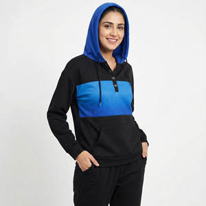 Sweat-shirts à capuche pour femmes élégants et personnalisés, col Henley à boutons, pull à poche kangourou, manches longues, coupe ample décontractée, sweat-shirts d'automne - Product Image 1