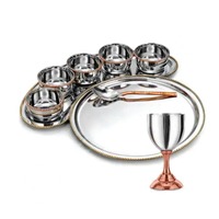 Ensemble traditionnel indien Thali à deux tons de 9 pièces pour la maison et le restaurant disponibles pour l'exportation en vrac