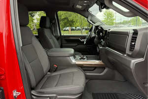 PRÊT À CONDUIRE - VÉHICULE D'OCCASION À VOLANT À GAUCHE |   2024 CHEVROLET SILVERADO 3500 CREW CAB LT DURAMAX DUALY CAR HAULER - Product Image 4