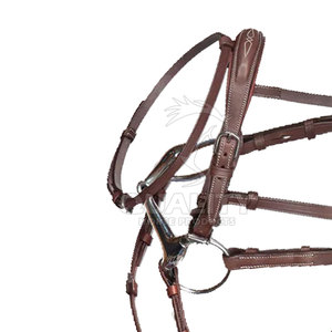 Bride de cheval de style nouveau en cuir rembourré avec bride muserolle pour vêtements de cheval fabriqués au Pakistan - Product Image 4