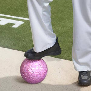 Vente directe d'usine, ballon de football d'extérieur fabriqué au Pakistan, matériau PVC, logo/couleur/design personnalisable, équipement sportif portable - Product Image 6