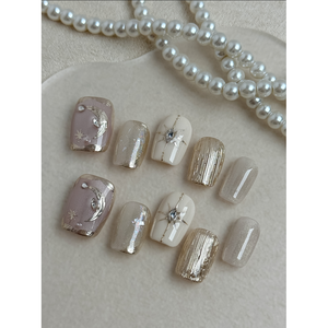 Starlit Whisper Press-On Nail : Design élégant et fantaisiste pour les passionnés de nail art - Product Image 1