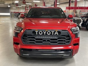 Toyota Sequoia Platinum Twin Turbo 4WD 2023 Usado en Buen Estado - Product Image 3