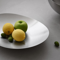 Bol de service artisanal en acier inoxydable de luxe, écologique et personnalisé, pour salades, fruits et noix, idéal pour les fêtes (vente en gros)