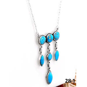 Collier artisanal en turquoise blanche du Sud-Ouest et argent sterling avec serti clos - Product Image 3