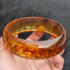 Brazalete de resina Proveedor de joyería Diseño hecho a mano para compradores mayoristas - Product Image 1