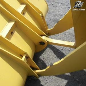 รถตักล้อยาง Komatsu40 มือสอง 6.4 ตัน ถัง 1.2 ลูกบาศก์เมตร แบรนด์ญี่ปุ่นแท้ เครื่องจักรก่อสร้างมือสอง ชั่วโมงการทำงานต่ำ ได้รับการรับรองมาตรฐาน CE - Product Image 3