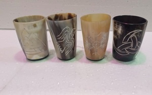 Verre en corne naturelle en gros personnalisé de haute qualité sculpté à la main pour le vin bière eau maison Restaurant hôtel inspiré de l'Inde - Product Image 3