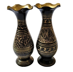 High Quality Brass Flower <b>Vase</b> With <b>Engraving</b> Gold And Black Paint Finished For Home Decor Table Decoration Flower <b>Vase</b> - Product Image 3