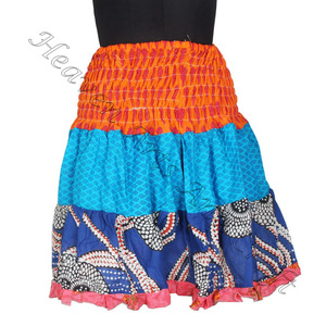 Mini jupes en coton avec écusson vintage indien ethnique Hippi Sari Mini jupe sexy en coton avec écusson multicolore élégant Boho pour l'été - Product Image 4