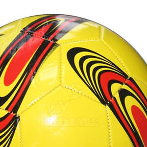 ลูกฟุตบอลสั่งทำพิเศษจากโรงงาน ปี 2024 ผลิตจาก PVC TPU ขนาด 5 สำหรับฝึกซ้อมกลางแจ้ง ใช้เพื่อการส่งเสริมการขาย พร้อมบริการสกรีนโลโก้และสีตามสั่ง บริการ OEM/ODM - Product Image 5