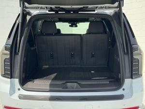 New /USED WHITE 2026 CHE VROLET SUBU RAN LT 360 Rear Camera 31-40T Load Capacity Emission Diesel /GAS Automatic AFFORDABLE PRICE - Product Image 5