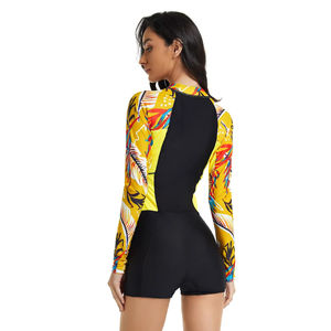 Rash Guard respirant avec impression de logo personnalisé pour les femmes MMA Shorts Sleeve Fitness Ladies Compression Shirts Service OEM - Product Image 4