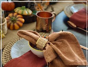 Ensemble d'anneaux de serviette modernes et luxueux faits à la main, écologiques, durables, en métal, emballage personnalisé pour la table de mariage ou les fêtes - Product Image 4