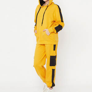 Haute fabrication femmes survêtements tenue décontracté femmes survêtements couleur contraste femmes survêtements ensemble fournisseur en gros 2025 - Product Image 4