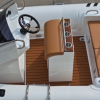 Bateau pneumatique certifié CE de 19 pieds RIB-580C avec coque en fibre de verre, moteur hors-bord, PVC/Hypalon de qualité marine, garantie de 3 ans