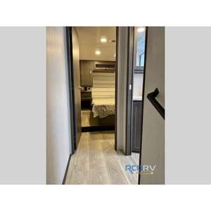 Caravane Keystone RV Cougar Sport 2100RK 2025, 26 pieds 3 pouces, avec accessoires intérieurs haut de gamme - Product Image 1