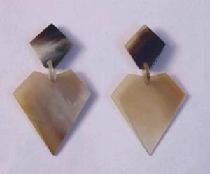 Pendientes de diseño de cuerno de buey de vaca hechos a mano a la moda para niñas, joyería de estilo Animal Natural pulido, artesanías naturales hechas a mano - Product Image 6