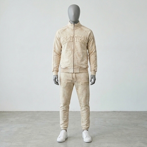 Conjunto de dos piezas de chándal color crema con efecto acid wash para hombre, chaqueta con cremallera, pantalones jogger, bordado, ropa urbana, ropa deportiva, ropa activa, forro polar. - Product Image 4