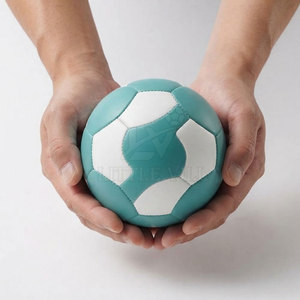 Mini Balón de Fútbol de Diseño Simple y Alta Calidad, Superficie Duradera, Ligero, Fácil de Manejar, Personalizable para Entrenamiento y Práctica - Product Image 4