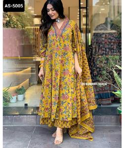 Lo último en ropa de mujer, traje elegante de rayón pesado Salwar Kameez con estampado de Chanderi Dupatta con talla grande disponible para ropa de Festival - Product Image 1