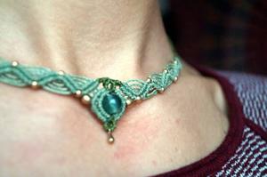 Collier chaîne à maillons en macramé vintage fait main, plaqué rhodium/argent, avec pendentif en perles de zoïsite rubis de 20-25 mm, certifié IGI, cadeau de mariage - Product Image 4