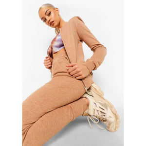 Women's Wholesale Athleisure Workout Crop Tops Hooded Oversized Pullover Gym Hoodie with Front Logo Winter Zipper Hoodie - Product Image 2