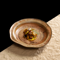 Assiette en porcelaine réactive pour restaurant, créative, marron, irrégulière, en céramique, pour plat principal, vaisselle de table pour la restauration et l'hôtellerie