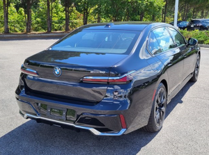 BMW i7 xDrive60 berline d'occasion 2024 à faible kilométrage - Product Image 5