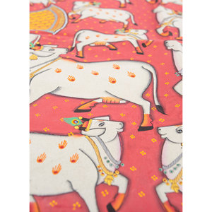 Tapisserie murale en tissu de coton rouge et orange style bohème Pichwai Art pour décoration murale extérieure ou intérieure avec fonction de suspension - Product Image 3