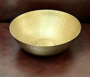 ชามเสิร์ฟโลหะเคลือบทองวินเทจ สำหรับงานอีเว้นท์ งานเลี้ยงอาหารค่ำในครอบครัว ใช้ในงานเฉลิมฉลอง ตกแต่งโต๊ะโรงแรม และการเสิร์ฟแบบดั้งเดิมในบ้าน - Product Image 1