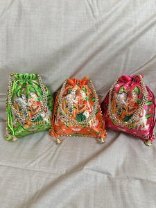 Bolsas Potli con Estampado de Radhe Krishnaji para Recuerdos de Boda, Suministros para Puja Hindú, Regalos de Inauguración de Casa, Bolsas de Prasad, Regalos para Damas de Honor - Product Image 5