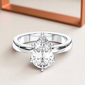 Poire et coupe ronde 2.11 carats F-G/VS Lab Grown Diamond Prong Set Solitaire Bague de fiançailles fabriquée en argent pour les femmes - Product Image 4