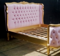 Lit à oreilles Louis XVI Meuble de chambre à coucher capitonné Versailles Or