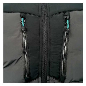 Chaqueta Acolchada con Capucha Negra de Alta Calidad para Hombre, Abrigo de Invierno para Adultos 2025 con Logotipo Frontal - Product Image 5