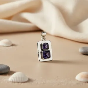 Colgante Geométrico de Acero Inoxidable Plateado con Incrustaciones de Zafiro Azul, Estilo Clásico Unisex, Encanto de Rajastán para Regalo - Product Image 2