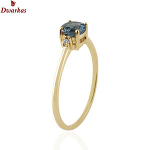 Bague minimaliste classique de luxe plaquée or en argent sterling 925 avec topaze bleue de Londres et pierres précieuses CZ, fabricant en gros, stock disponible - Product Image 2