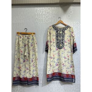 ชุดสูทผู้หญิงแบบ 2 ชิ้น รุ่น SL00248 - Product Image 1
