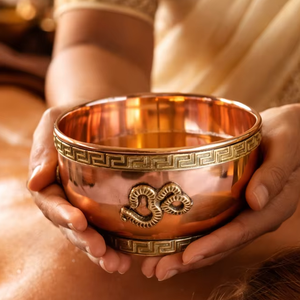 Cuenco de Cobre Chino Tradicional Hecho a Mano Personalizado - Recipiente Ritual Decorativo Ecológico, Artesanía de Cobre India Hecha a Mano - Product Image 1