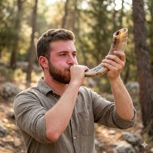 Corne de Choréphore en Mouton Naturel Poli - Décoration Religieuse Écologique de Haute Qualité pour la Maison - Product Image 4