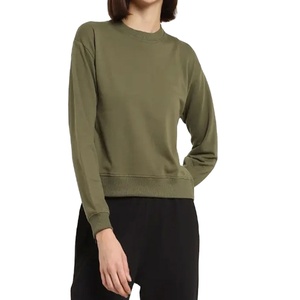 Sudadera de cuello redondo de forro polar transpirable de color liso sin forro con bolsillo frontal y hombros caídos para mujer, 100% algodón, ideal para invierno. - Product Image 2