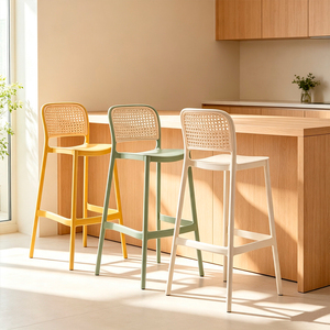 Taburete de Bar Moderno de Plástico Verde con Respaldo de Ratán para Uso en Bares Domésticos - Product Image 6