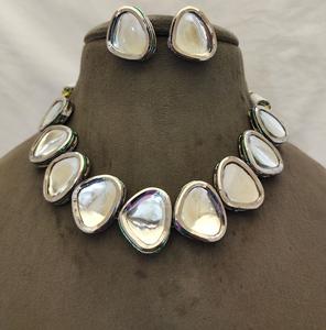 Elegante Juego de Joyería Étnica Kundan Plateada en Plata de Ley para Mujer, con Collar y Pendientes, Ideal para Bodas y Fiestas - Product Image 2