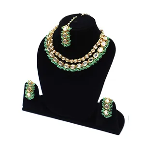 Joyería Tradicional India para Bodas - Elegante Conjunto de Gargantilla Kundan con Cuentas Verde Menta - Product Image 2