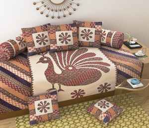 Juego de cama individual de algodón de 8 piezas con estampado de pavo real Indio elegante hermoso Deewan para decoración del hogar del dormitorio para regalar - Product Image 1