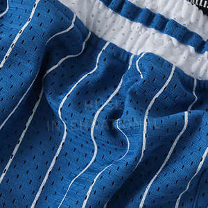 Short de basket-ball noir d'été personnalisé de haute qualité pour hommes maille double couche avec impression numérique à motif solide - Product Image 2