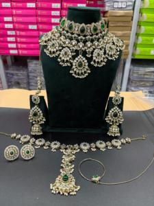 Juego de collar y pendientes étnicos chapados en oro con perlas para bodas, fiestas, incluye anillo, regalo de uso nupcial perfecto - Product Image 5